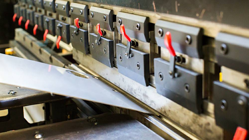 制作钣金加工项目都有哪些基础设备?-九洲官方网站-九洲jiuzhou(中国) 制作钣金加工项目都有哪些基础设备?-九洲官方网站-九洲jiuzhou(中国)